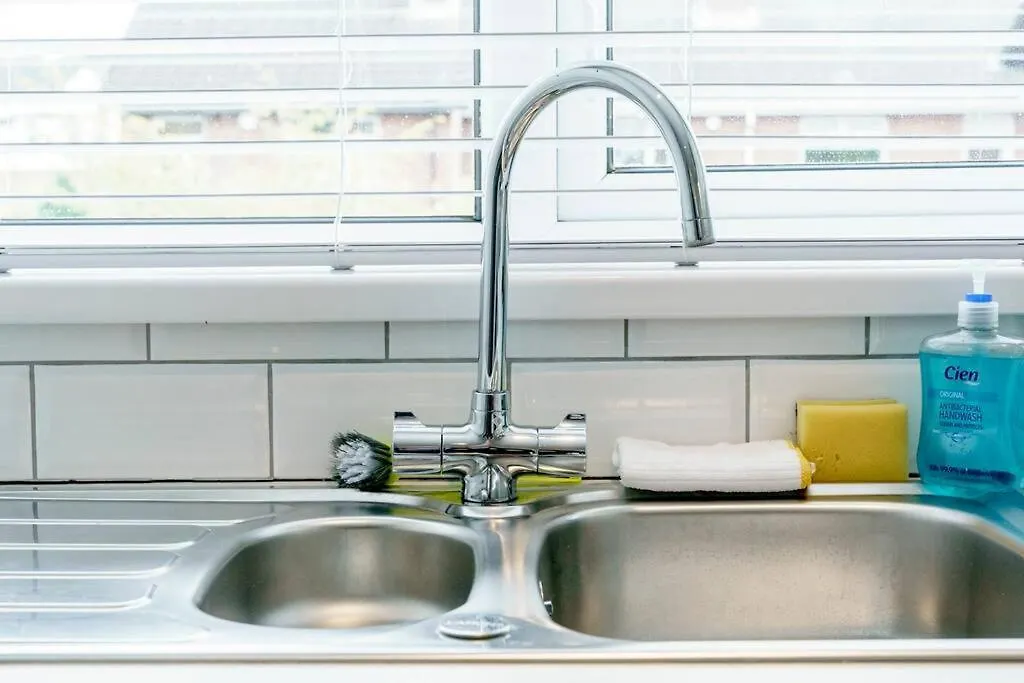 Central And Stylish 2 Bedroom Ravenhill Road Flat 贝尔法斯特 英国